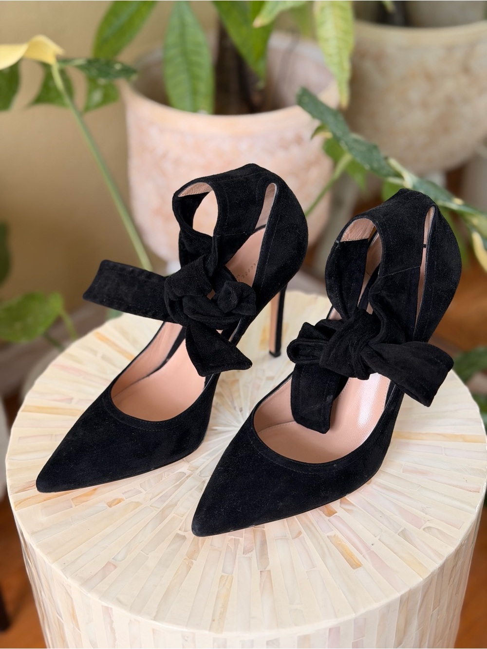 Gianvito Rossi Black Suede Pointed-Toe Tie-Ankle Heels 38 / 8